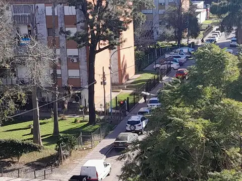 Venta dpto. 4 ambientes - garin