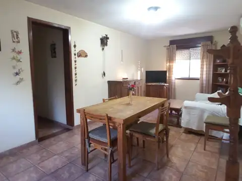 Depto 4 amb  con cochera en venta barrio viplastic