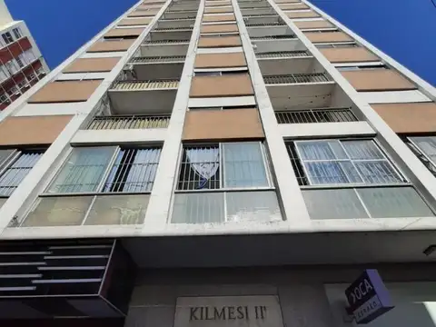 Departamento de 2 ambientes en el centro de quilmes
