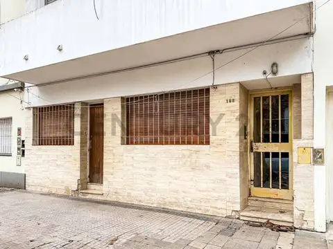 Ph en venta de un dormitorioph de 1 dormitorio con patio al frente