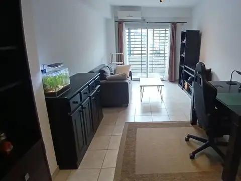 Venta departamento dos ambientes en v. sarmiento