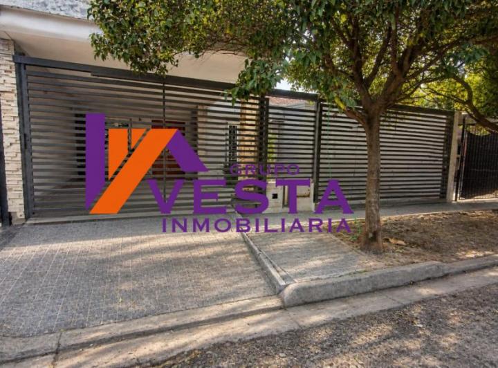 Casa · 189m² · 6 Ambientes · 1 Cochera