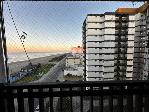 3 ambientes - frente al mar con 2 balcones