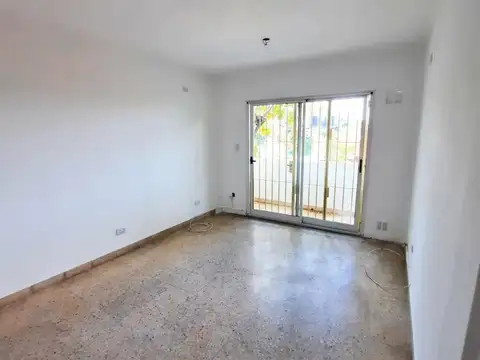 Venta departamento 3 dormitorios-cochera en tolosa
