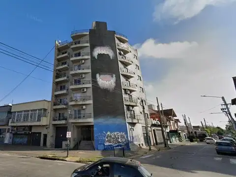 Departamento de 2 ambientes con cochera en berazategui