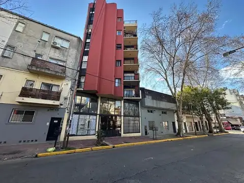 Venta departamento 3 ambientes al frente luminoso