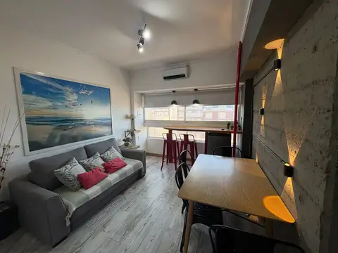 Venta de monoambiente amoblado frente al mar