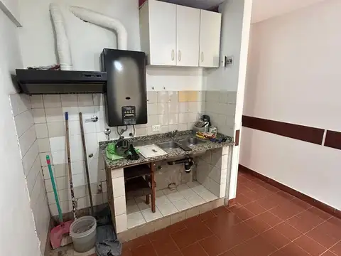 Departamento 2 amb, convertido en 3 amb.