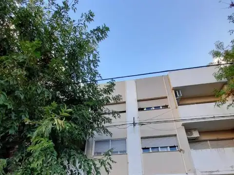Departamento en venta - 3  dormitorios  2 baños - cochera - 85mts2 - tolosa