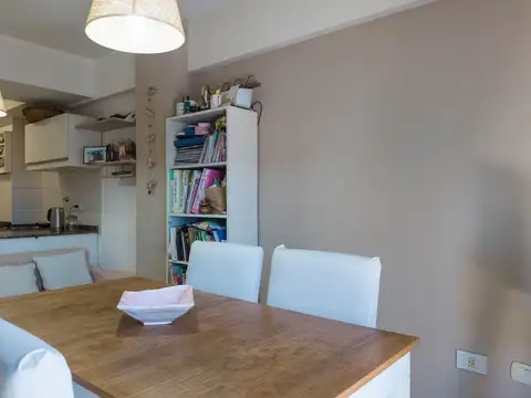 Dpto 2 amb con balcon en venta, lanus estte