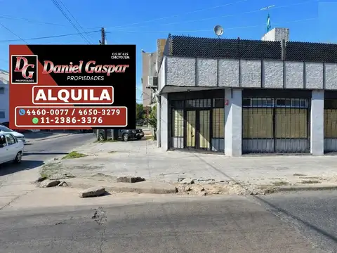 Alquiler – local comercial en esquina – 56 m2 cubiertos