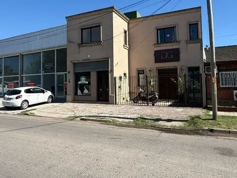 Alquiler local comercial- 100mts del acceso oeste