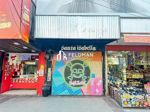 Local sobre peatonal luro, a pasos de la estación. super comercial