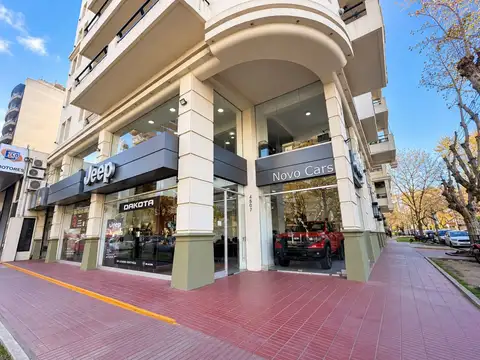 Alquiler de local comercial en esquina ? centro de caseros
