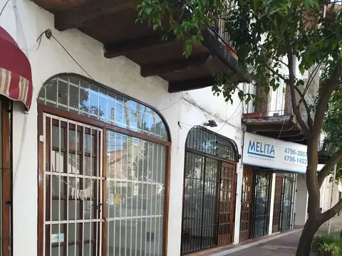 Local con patio propio en la mejor zona de florida a metros de la estacion