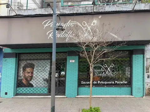 Excelente local sobre velez sarfield a metros de la estacion munro