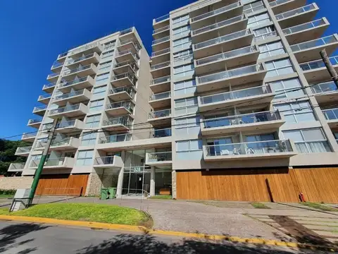 Cochera en venta en edificio durban con baulera