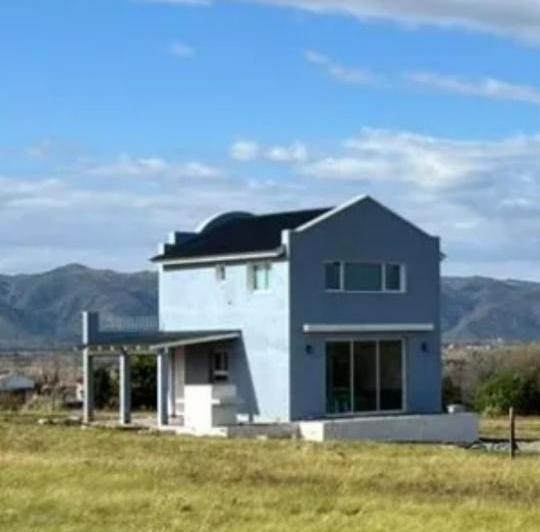Casa · 103m² · 3 Ambientes · 1 Cochera