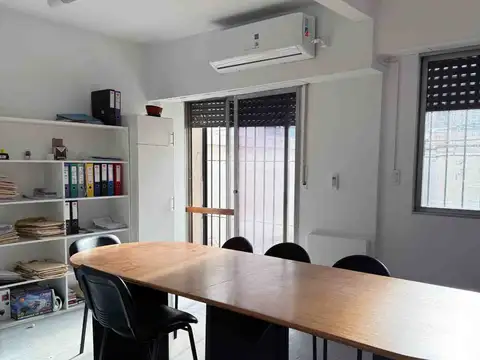 Venta oficina en galeria americana 1er p.ofi 10