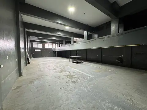 Alquiler galpón 440m2  lomas del mirador