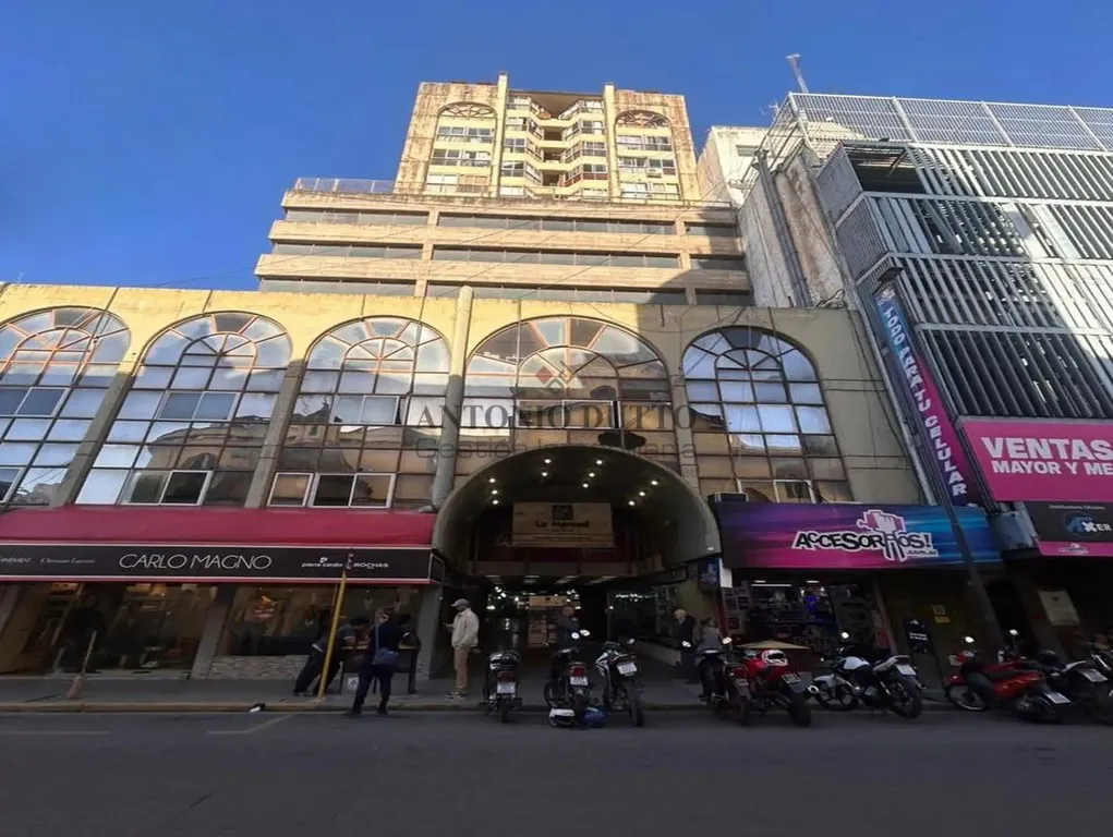 VENDO 2 DORM. c/TERRAZA PROPIA – GALERIA LA MERCED – PLENO CENTRO