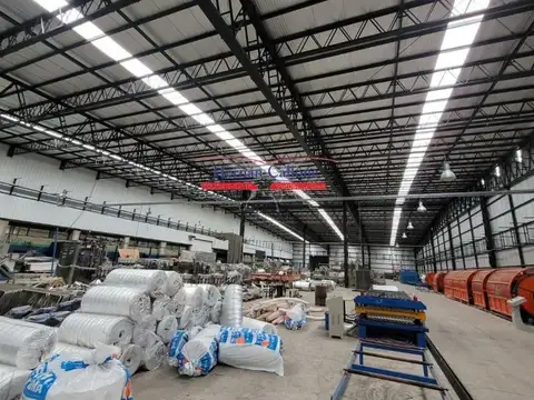 Excelente galpón de 2000 m² en moreno
