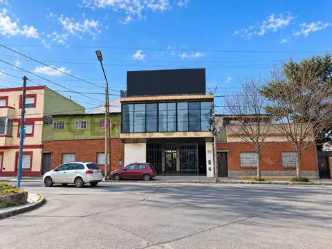 Galpón de 4400 m2 en ciudadela | próximo al acceso oeste