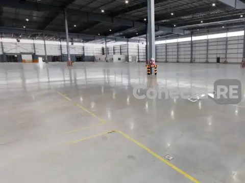 Depósito 3600 m² en alquiler dentro de predio cerrado en general pacheco