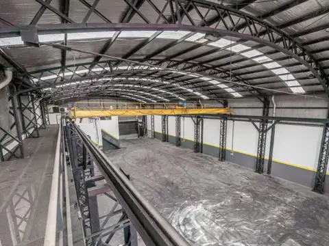Venta deposito industrial con renta 960 m² – 11 m de altura – puente grúa – showrooms – josé le...
