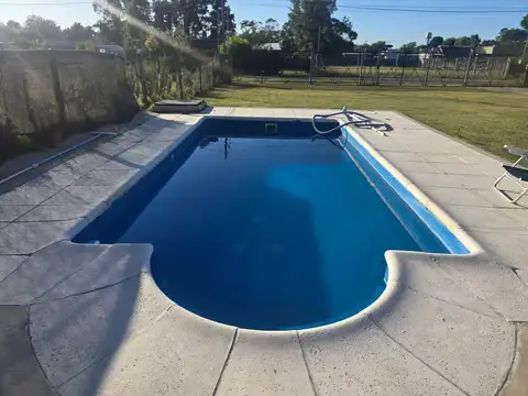 Venta casa quinta 700 m2 pileta aire pampa zarate