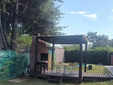 Hermosa quinta en venta en paso del rey a solo 2 cuadras del acceso oeste .