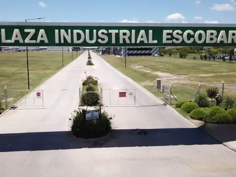 Lote comercial en plaza industrial escobar