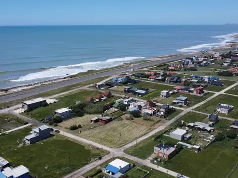 Venta lote frente mar a metros de la playa