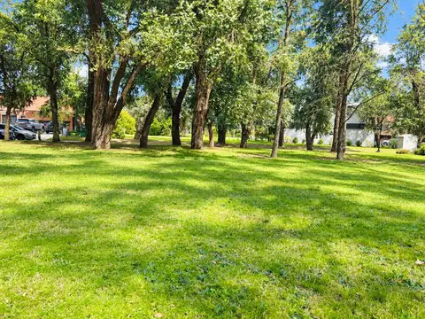 Lote central en venta country praderas de lujan