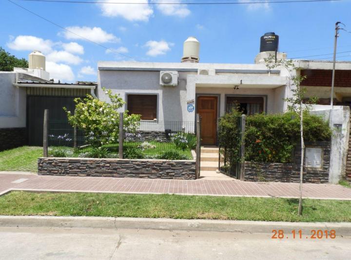 Casa · 117m² · 6 Ambientes · 1 Cochera