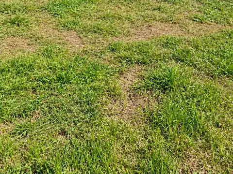 Terreno en venta con acceso a dos calles