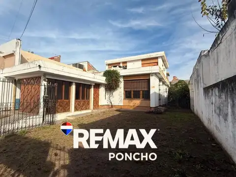 Se vende casa céntrica, junín 163