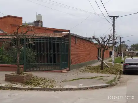 En venta casa 3 dorm. barrio sur- apta a crédito
