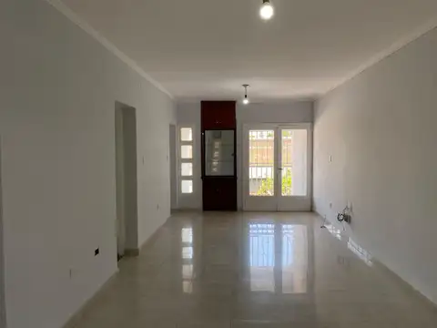 Venta depto 2 dorm con cochera -escrituras