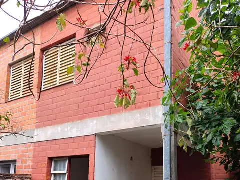 Alquiler casa b° belgrano mz. h c. 23 (peatonal)