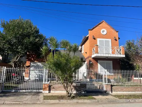 Venta casa 3 dormitorios santa rita carlos paz