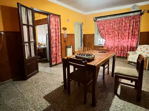Casa en venta 3 dormitorios-barrio acindar