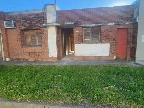 Casa a demoler en zona estratégica