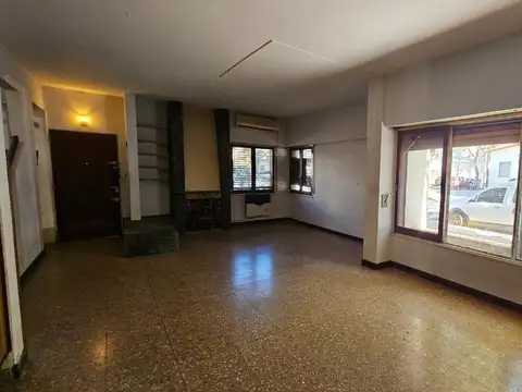 Venta casa patio terraza cochera en liniers