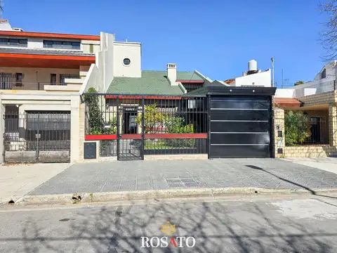 Casaventa casa de 4 ambientes en dos plantas con jardín, quincho y garaje – villa lugano