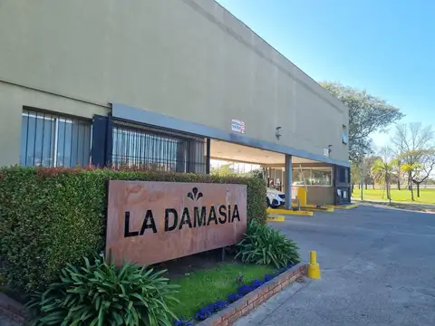 Casa 5 ambientes en venta en barrio cerrado la damasia