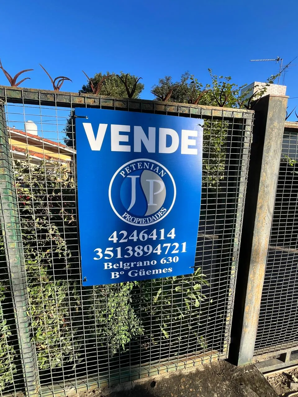 ARGUELLO TERRENO EN VENTA 1037M² APTO A DUPLEX  U$D 210.000.-