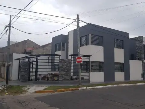 Venta de duplex de 3 ambientes a estrenar en berazategui.