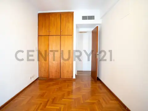 Departamento de categoría en venta la plata - 3 dormitorios y 2 cocheras