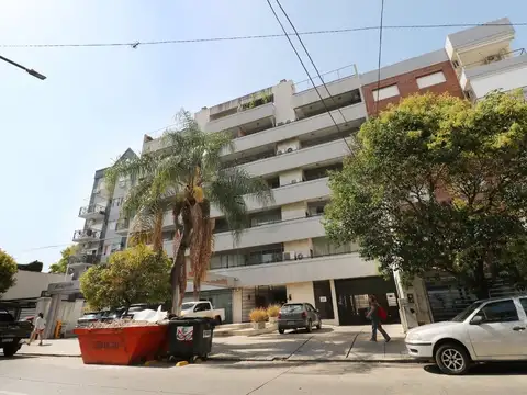 Departamento 3 ambientes y  2 cocheras florida